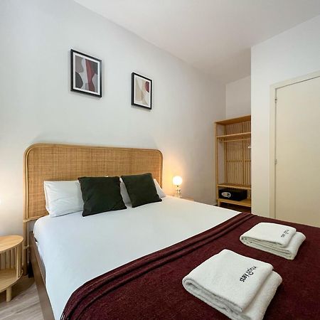 Stay U-Nique Apartments Urgell Barcelona Bagian luar foto