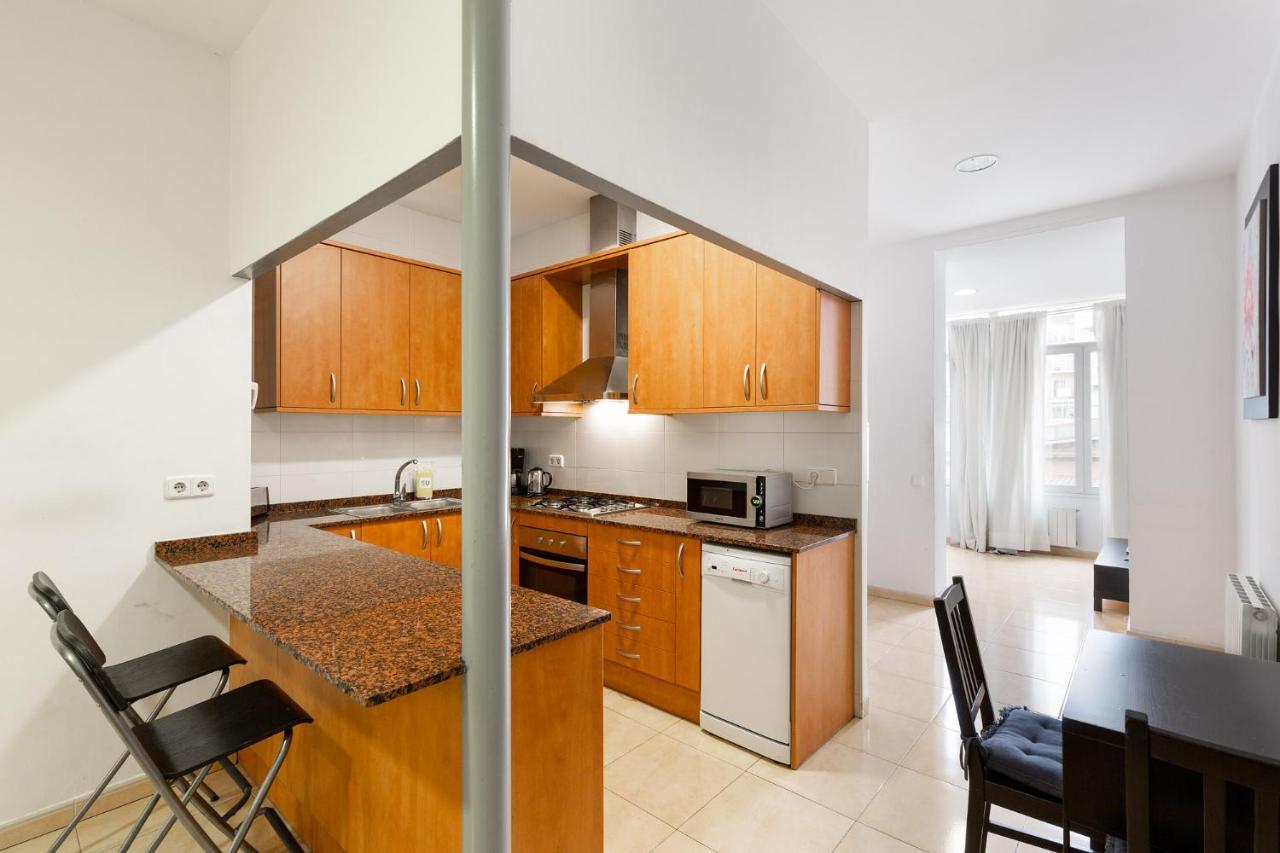 Stay U-Nique Apartments Urgell Barcelona Bagian luar foto