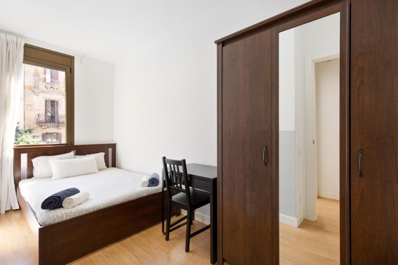 Stay U-Nique Apartments Urgell Barcelona Bagian luar foto