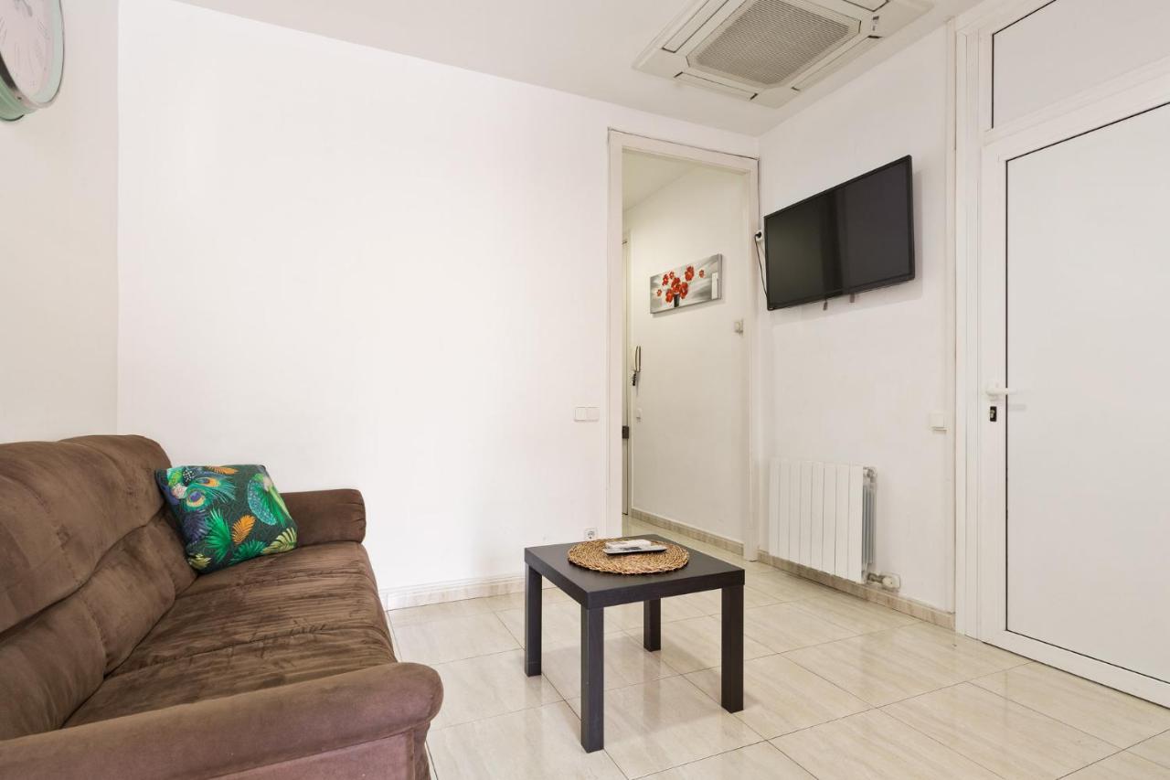 Stay U-Nique Apartments Urgell Barcelona Bagian luar foto