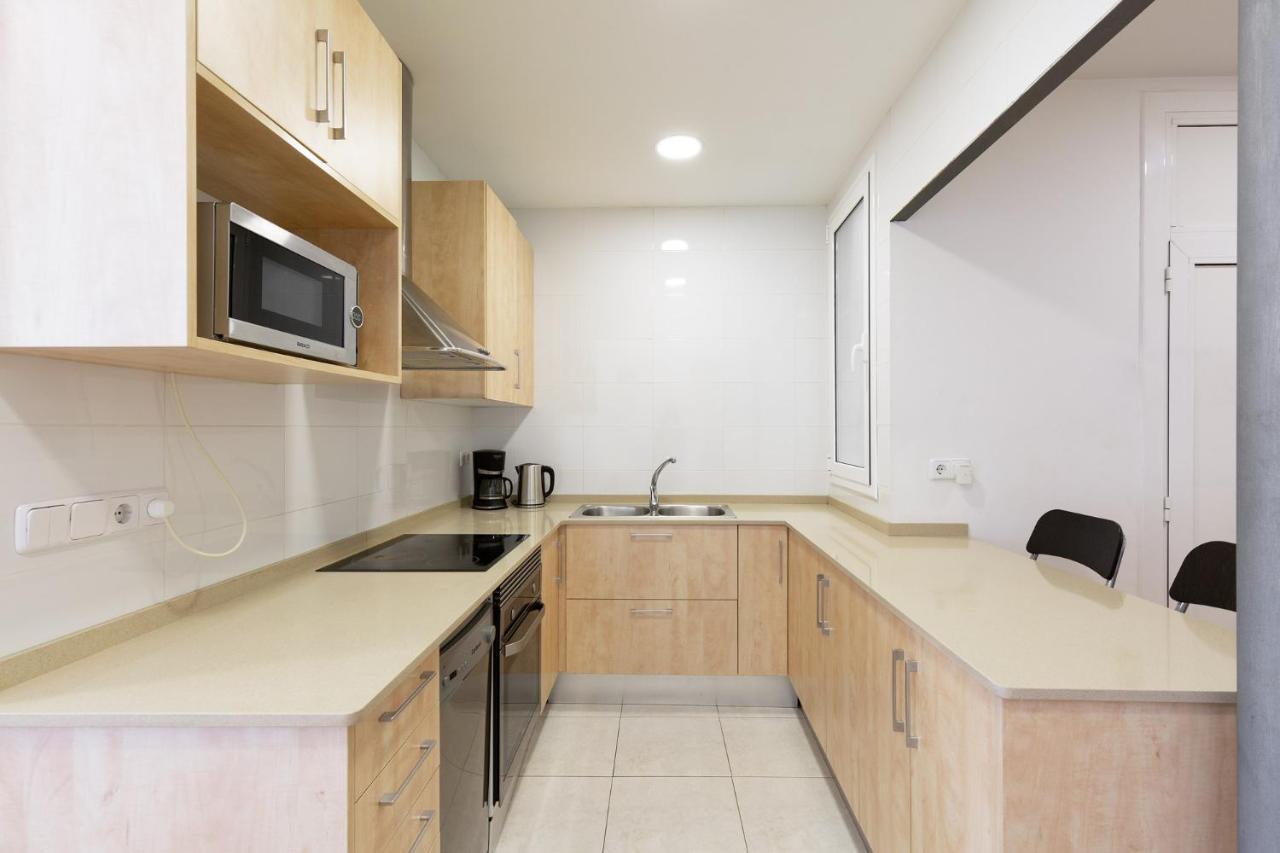 Stay U-Nique Apartments Urgell Barcelona Bagian luar foto