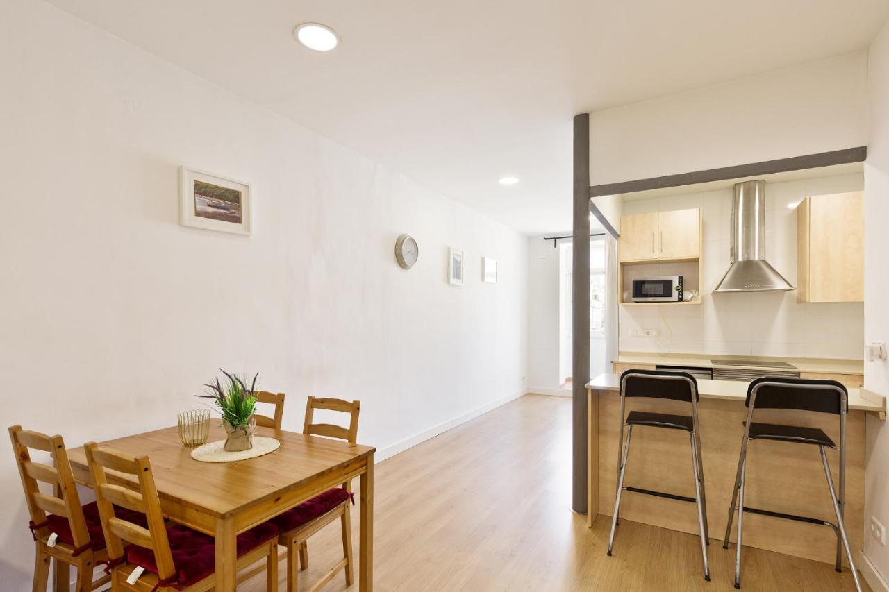 Stay U-Nique Apartments Urgell Barcelona Bagian luar foto