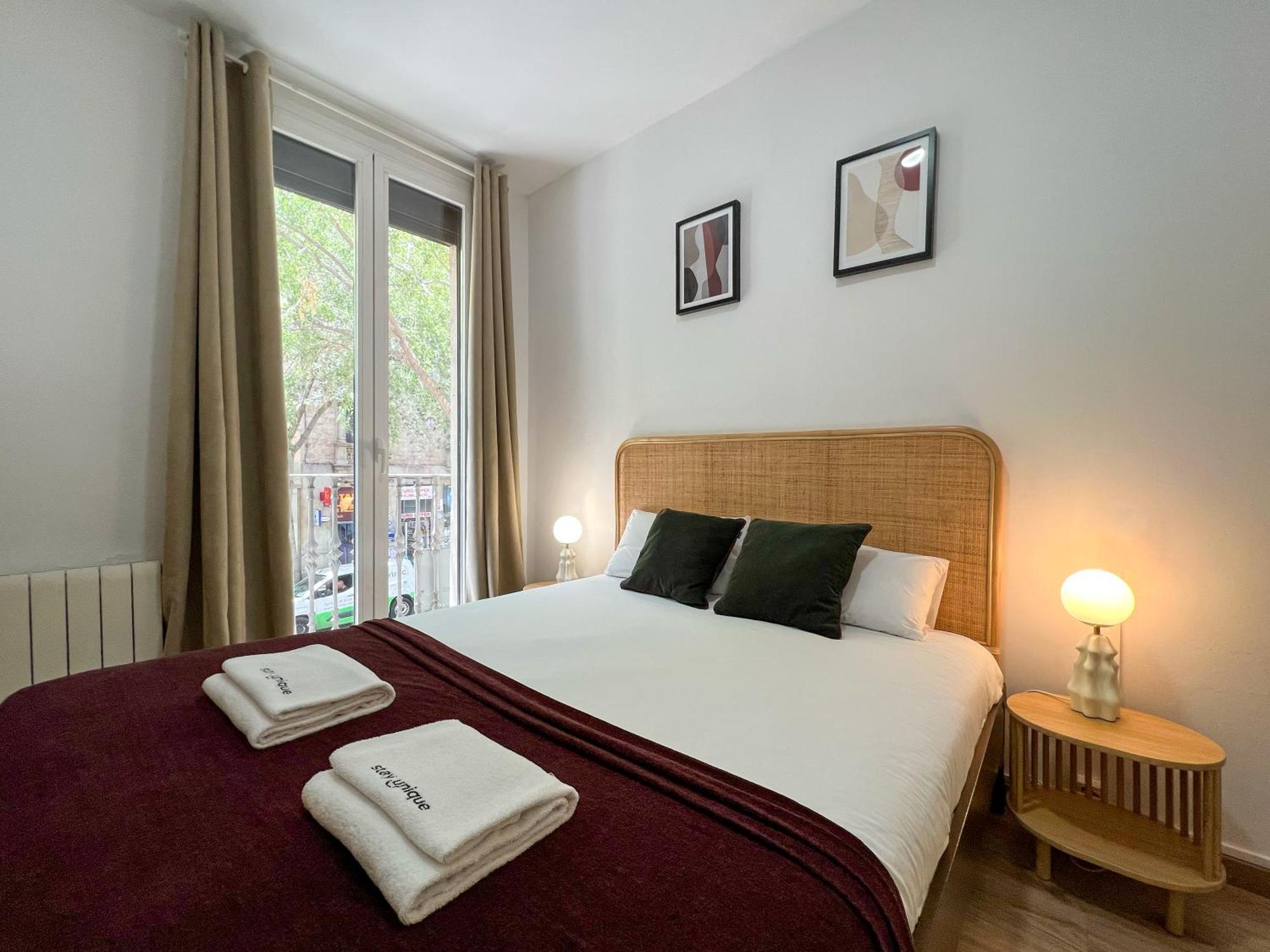 Stay U-Nique Apartments Urgell Barcelona Bagian luar foto